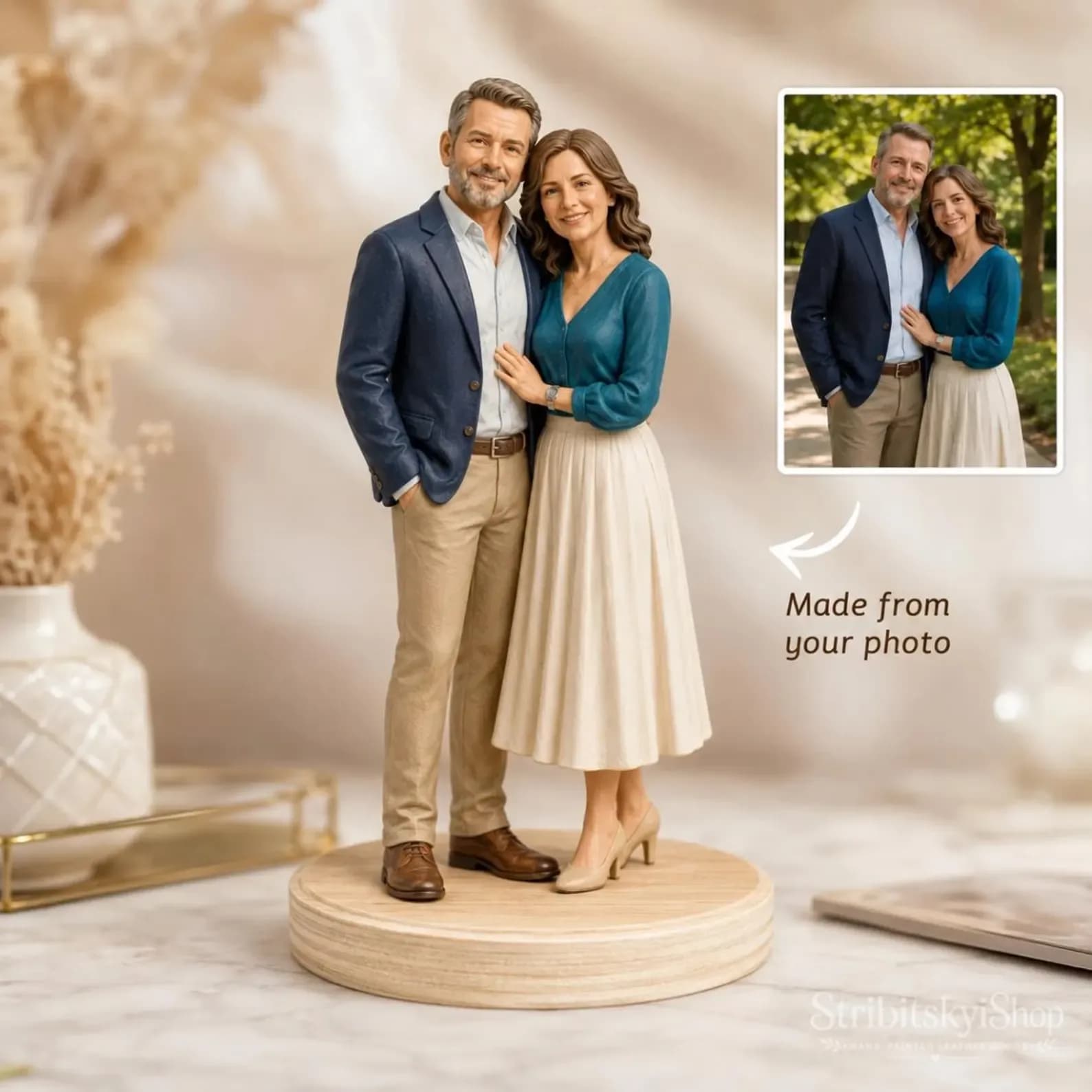 Couple statue style example